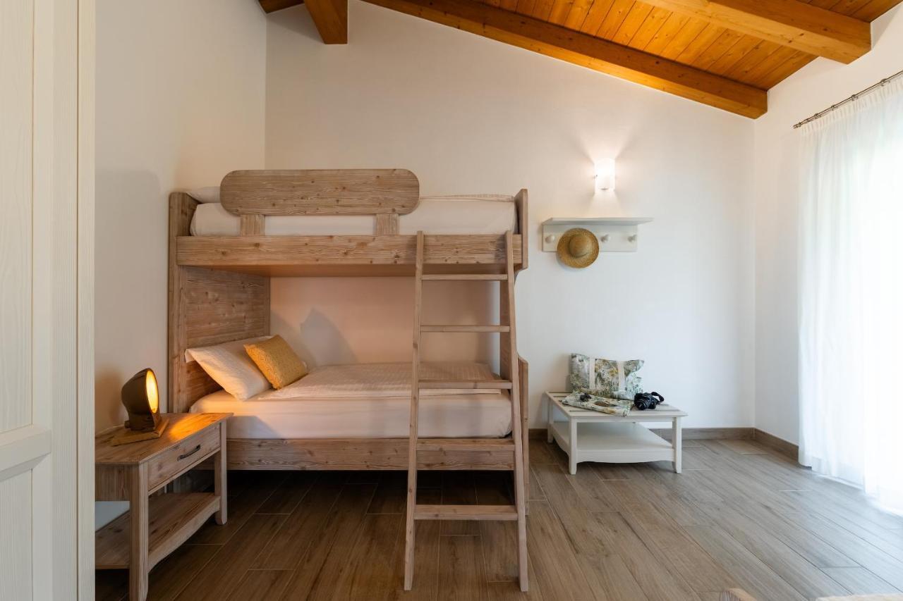 Mos Country House Tremosine Екстер'єр фото