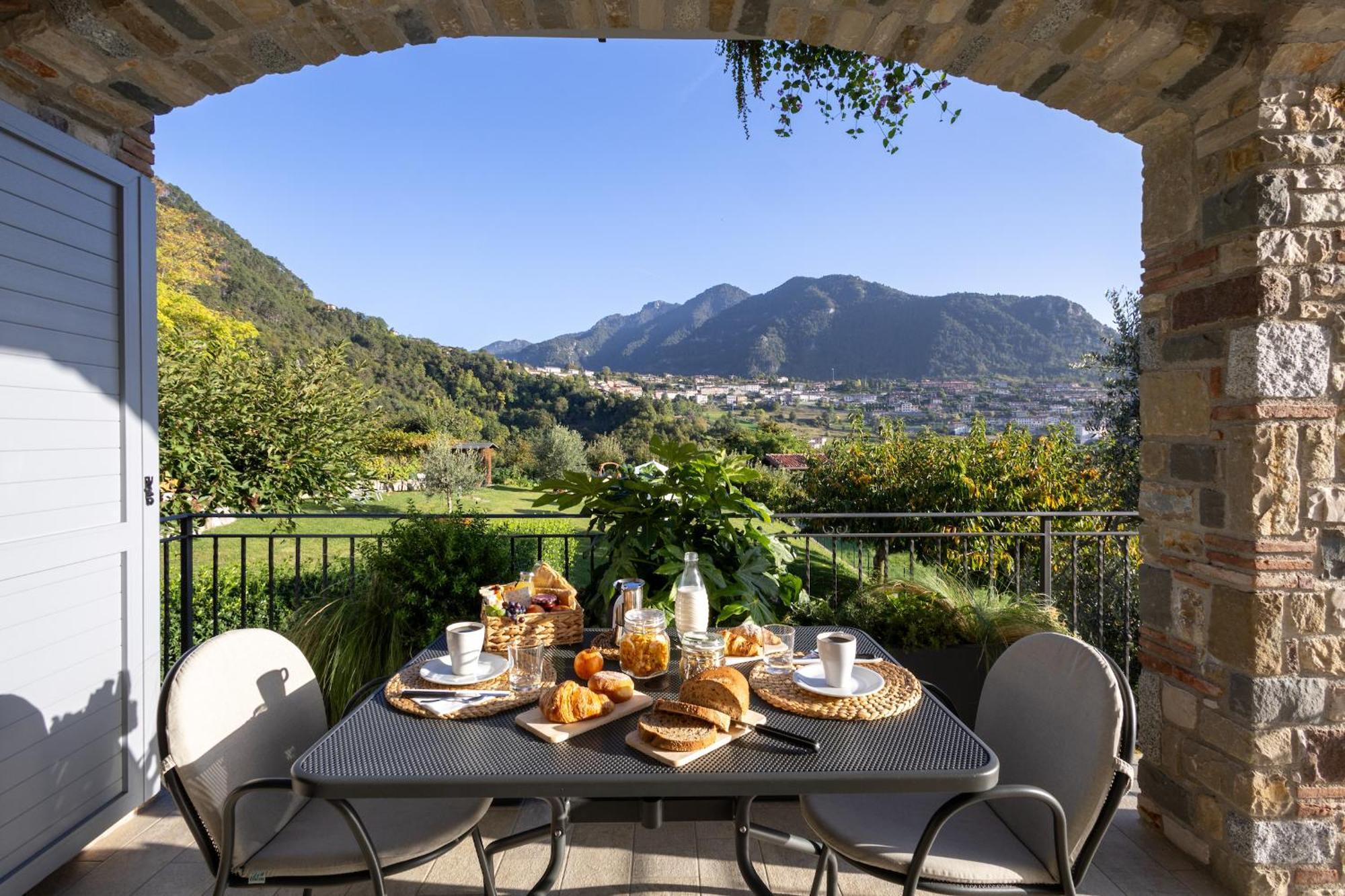 Mos Country House Tremosine Екстер'єр фото