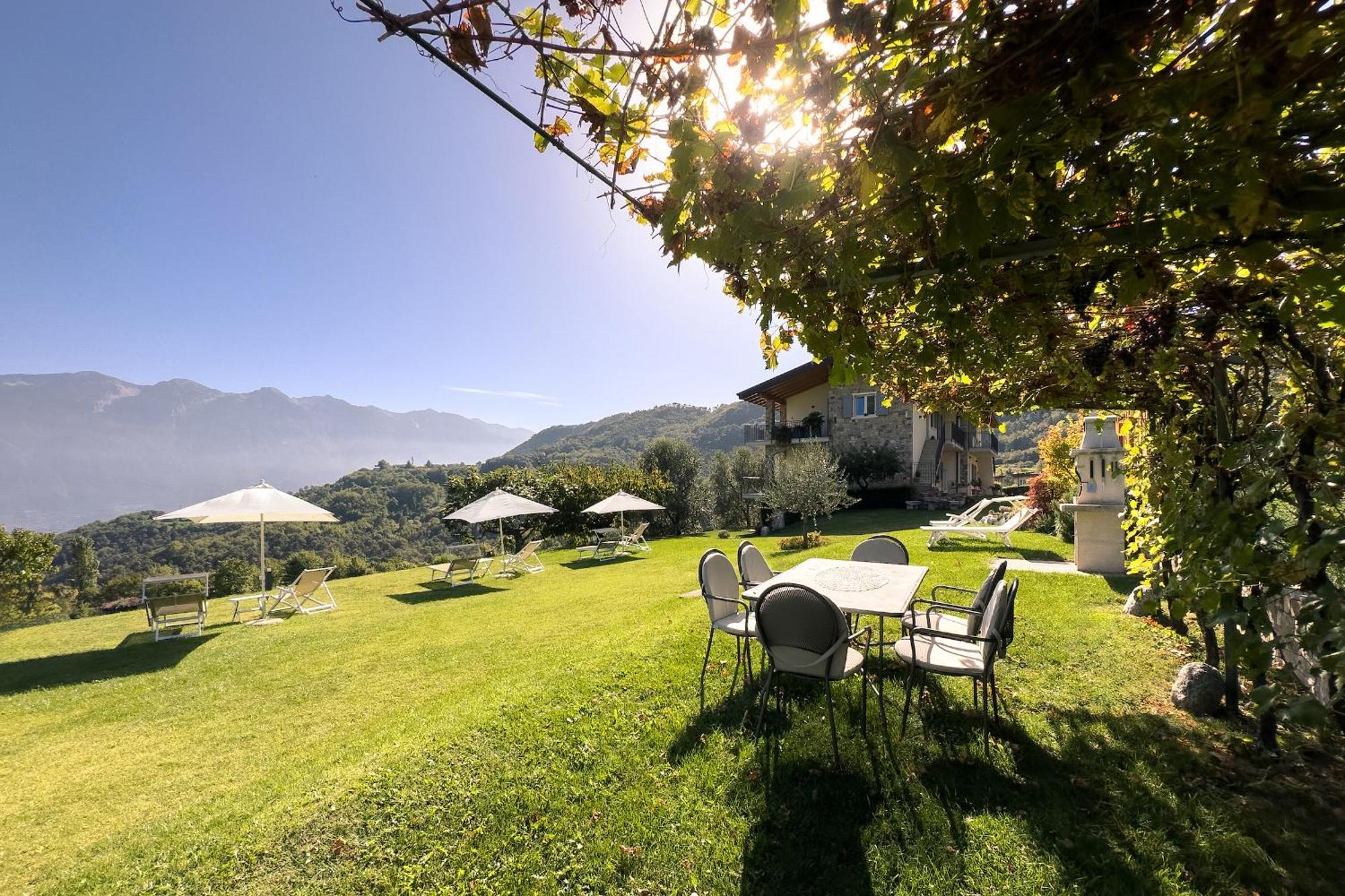 Mos Country House Tremosine Екстер'єр фото