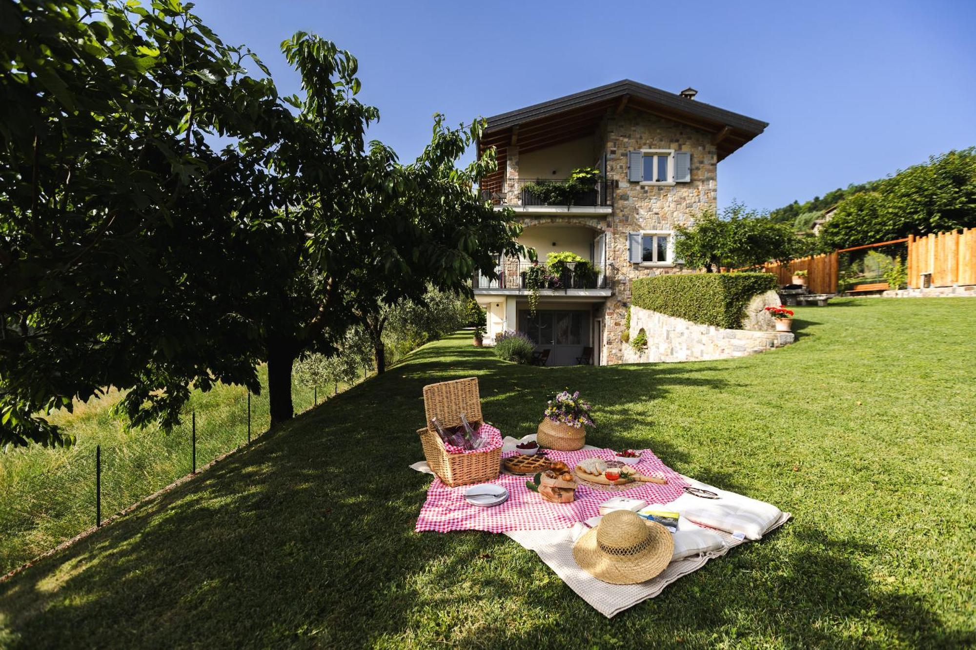Mos Country House Tremosine Екстер'єр фото