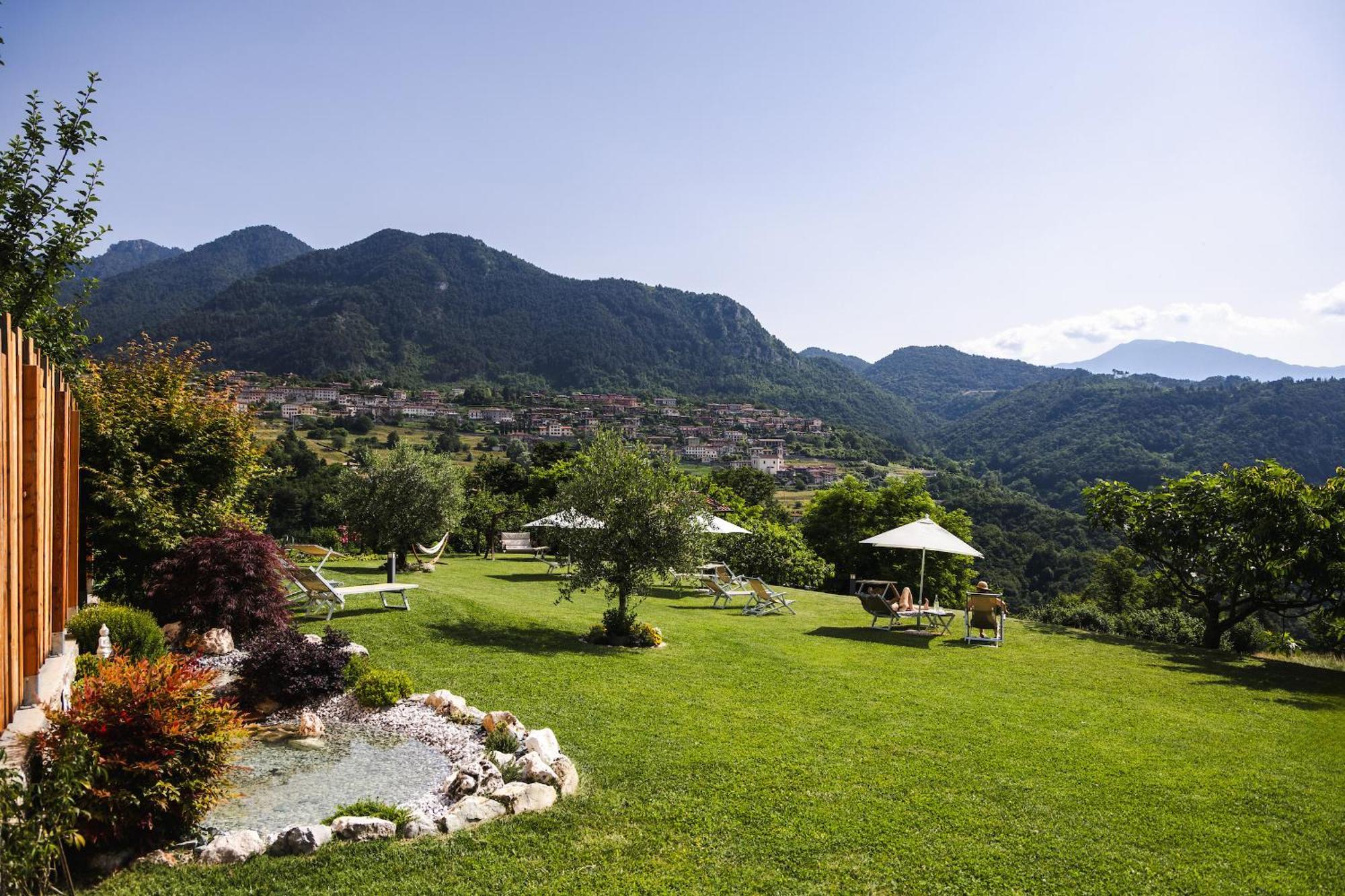 Mos Country House Tremosine Екстер'єр фото